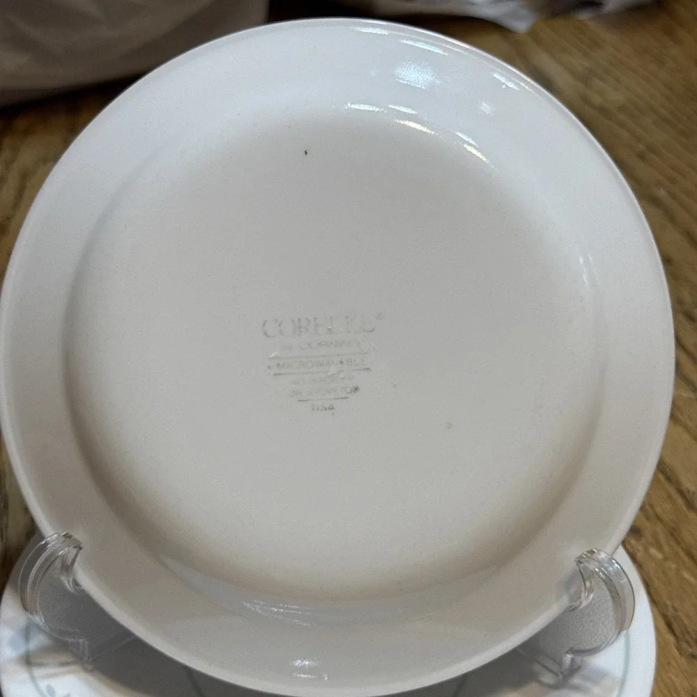 Corelle By Corning Stencil Garden Salad Plates Lot‎ Of 2 Floral Dinnerware Round